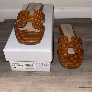 Steven New York Steve Madden Hunnie Slide Sandals